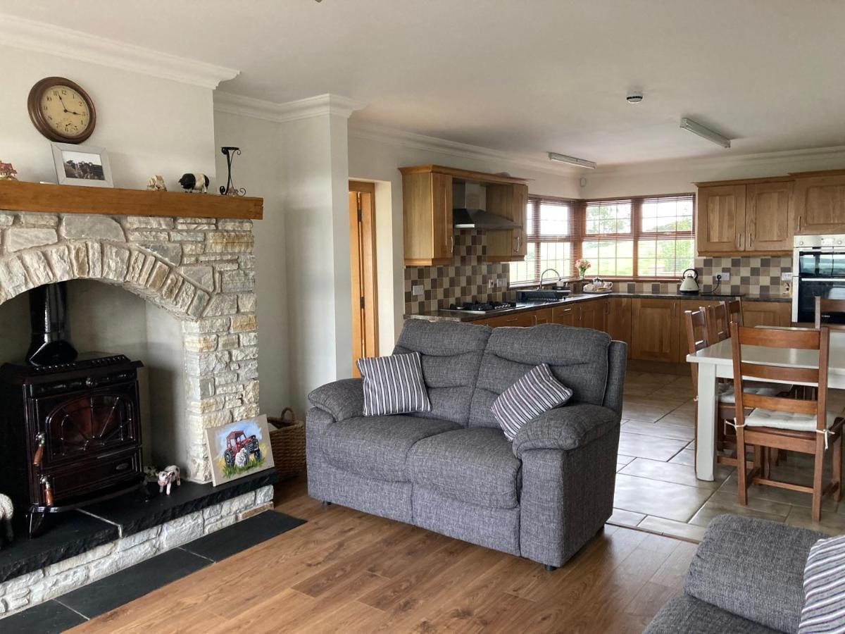 הוילה קאסלוולאן Hillhead Country Retreat מראה חיצוני תמונה