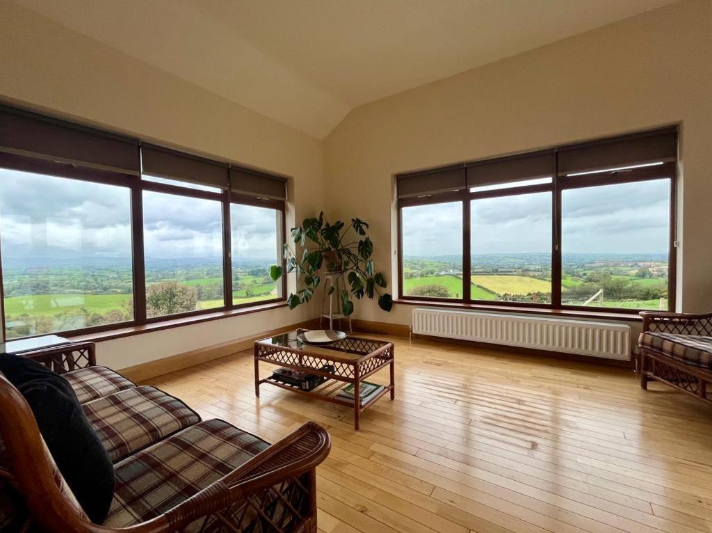 הוילה קאסלוולאן Hillhead Country Retreat מראה חיצוני תמונה